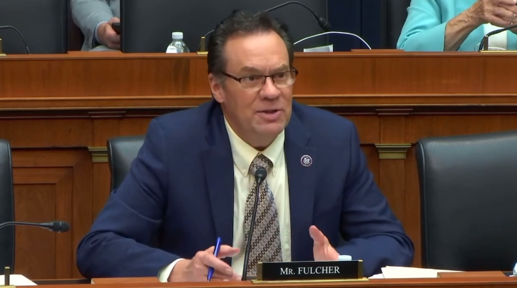 Bipartisan U.S. Senate bill aims to boost bison tribal management, restoration